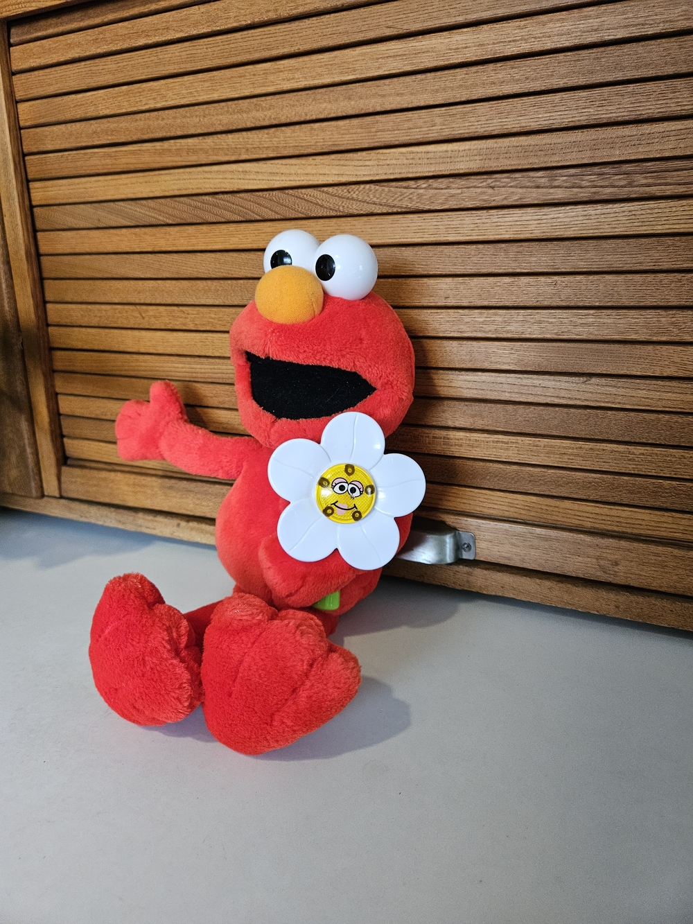 Fisher-Price "Elmo Loves You" Talking And Singing Plush 2003
